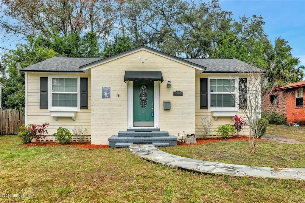 1921 Kingswood Road Jacksonville FL 32207