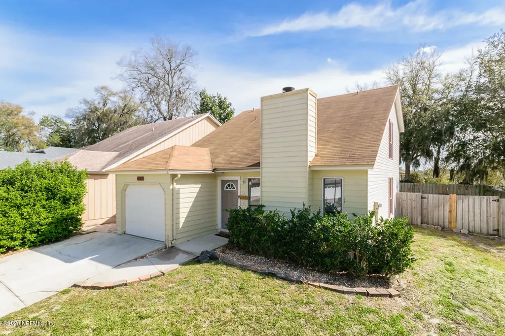 3911 Valley Garden Drive W Jacksonville FL 32225