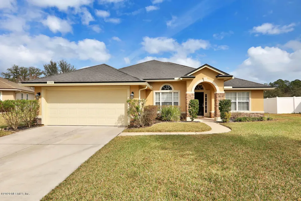 13785 Sanwick Court Jacksonville FL 32218