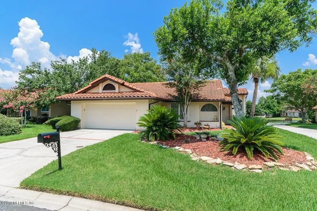 8306 Barquero Court N Jacksonville FL 32217
