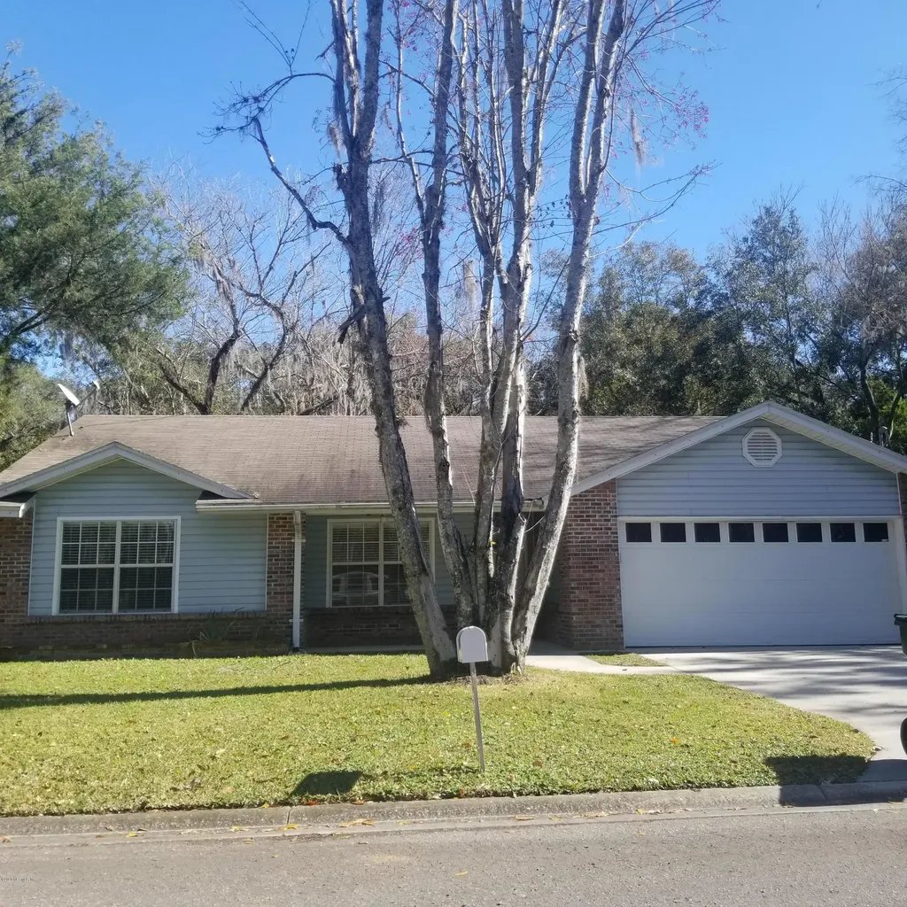 301 Tucker Street Green Cove Springs FL 32043
