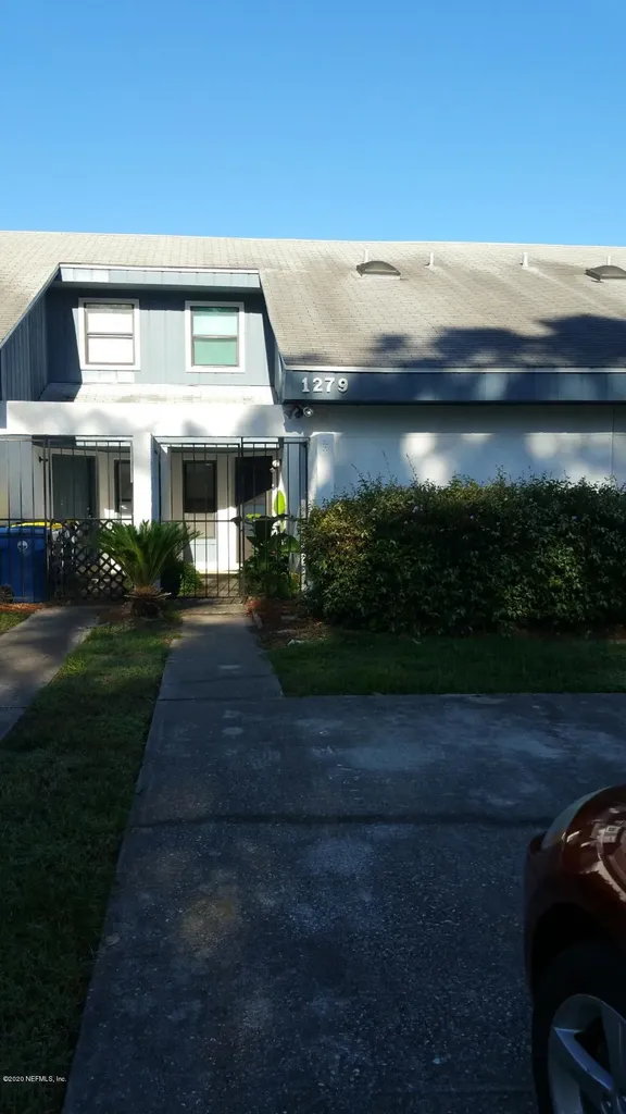 1279 Bayshore Drive N Jacksonville FL 32233