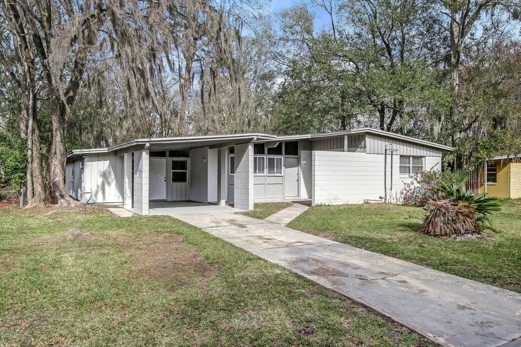 6959 Bernay Avenue Jacksonville FL 32205