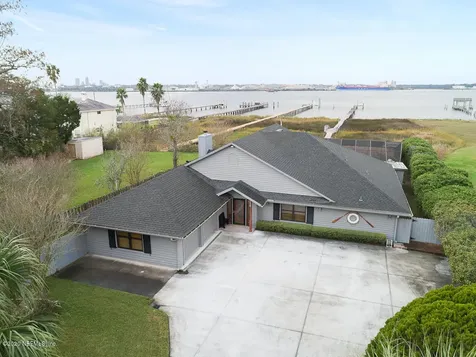 3912 Wayland Street Jacksonville FL 32277