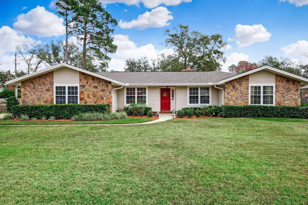 11707 Loretto Woods Court Jacksonville FL 32223