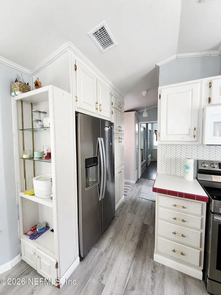 1074 Front Street Welaka FL 32193