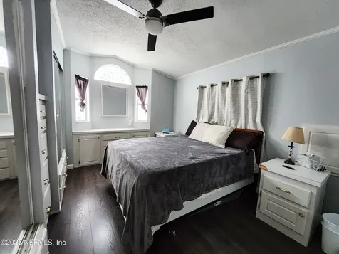 1074 Front Street Welaka FL 32193