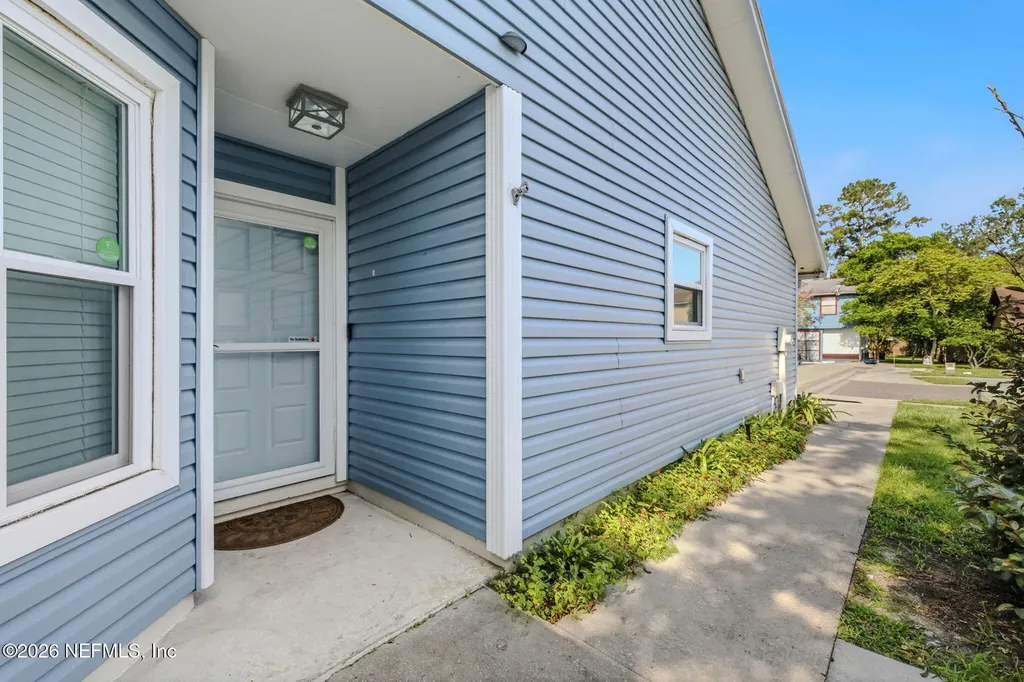 2633 Hidden Village Drive Jacksonville FL 32216