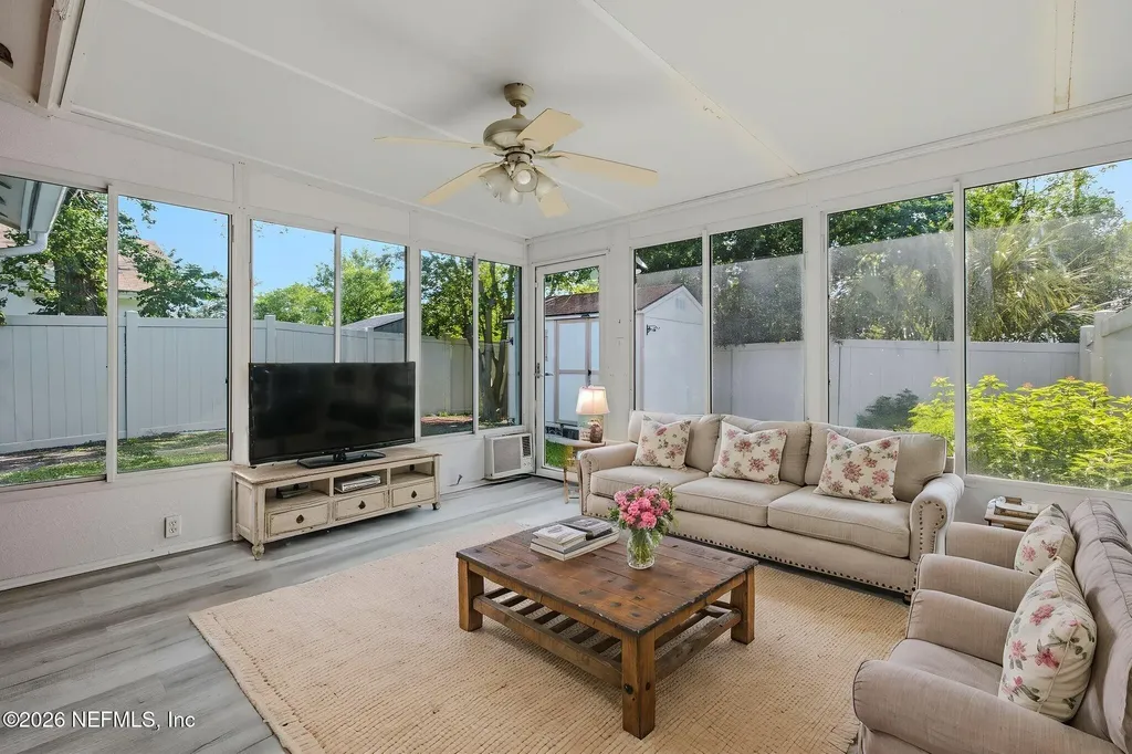 2633 Hidden Village Drive Jacksonville FL 32216