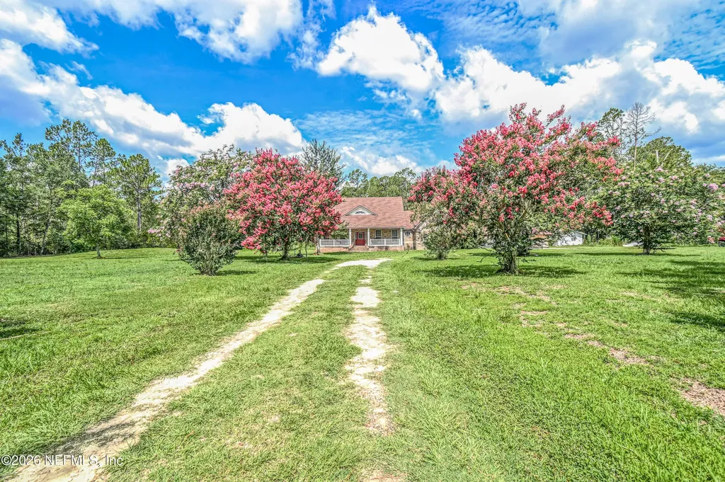 17442 S Tommy Road Glen St. Mary FL 32040