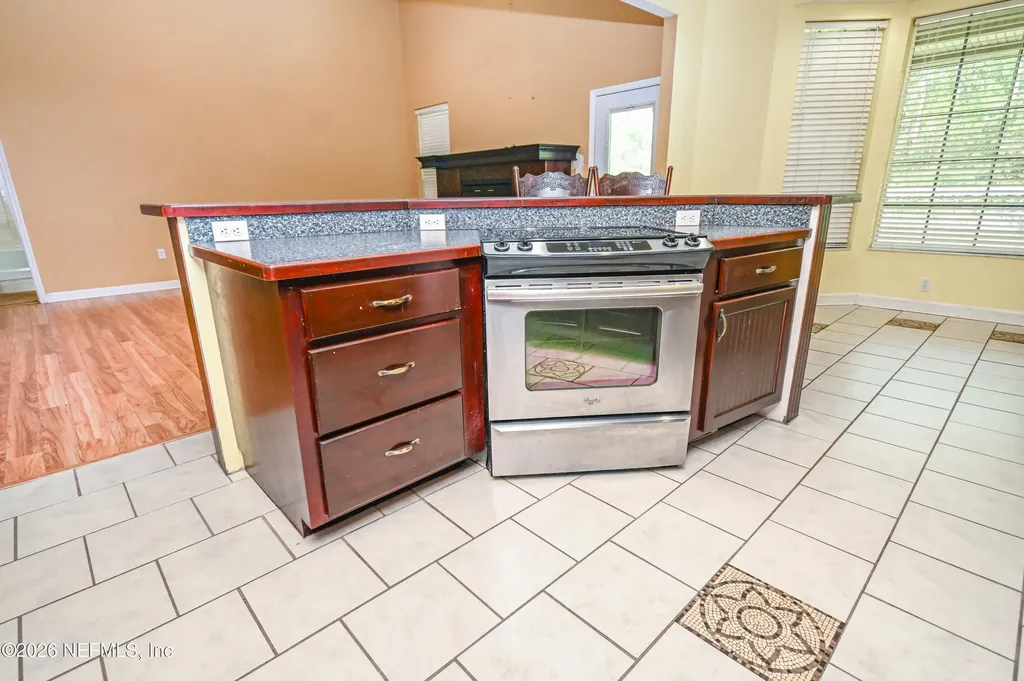 17442 S Tommy Road Glen St. Mary FL 32040