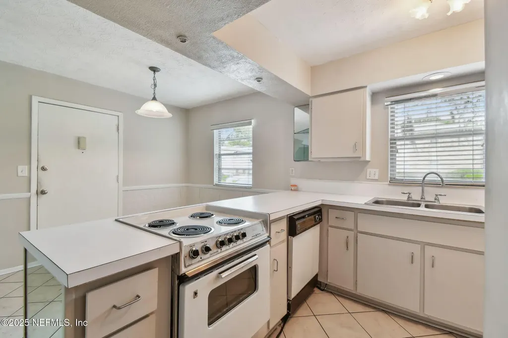 1950 Paine Avenue Jacksonville FL 32211