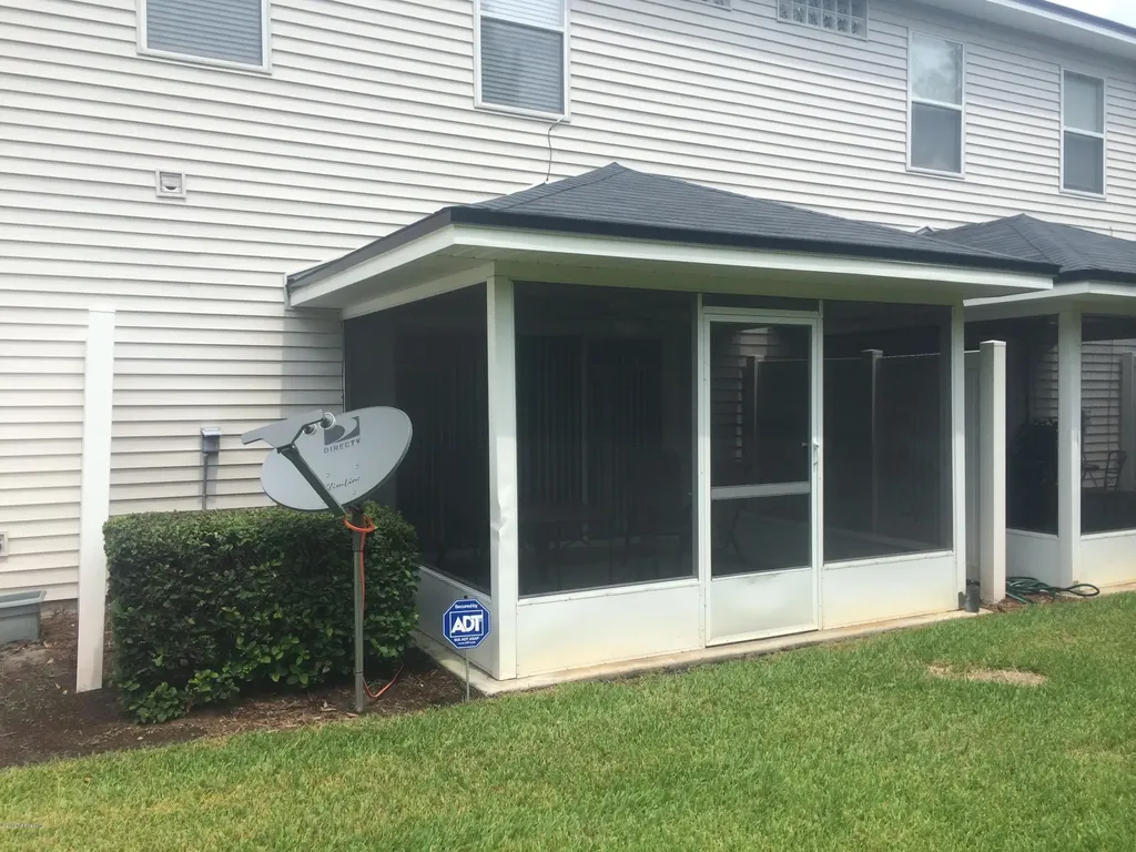 8584 Tower Falls Drive Jacksonville FL 32244