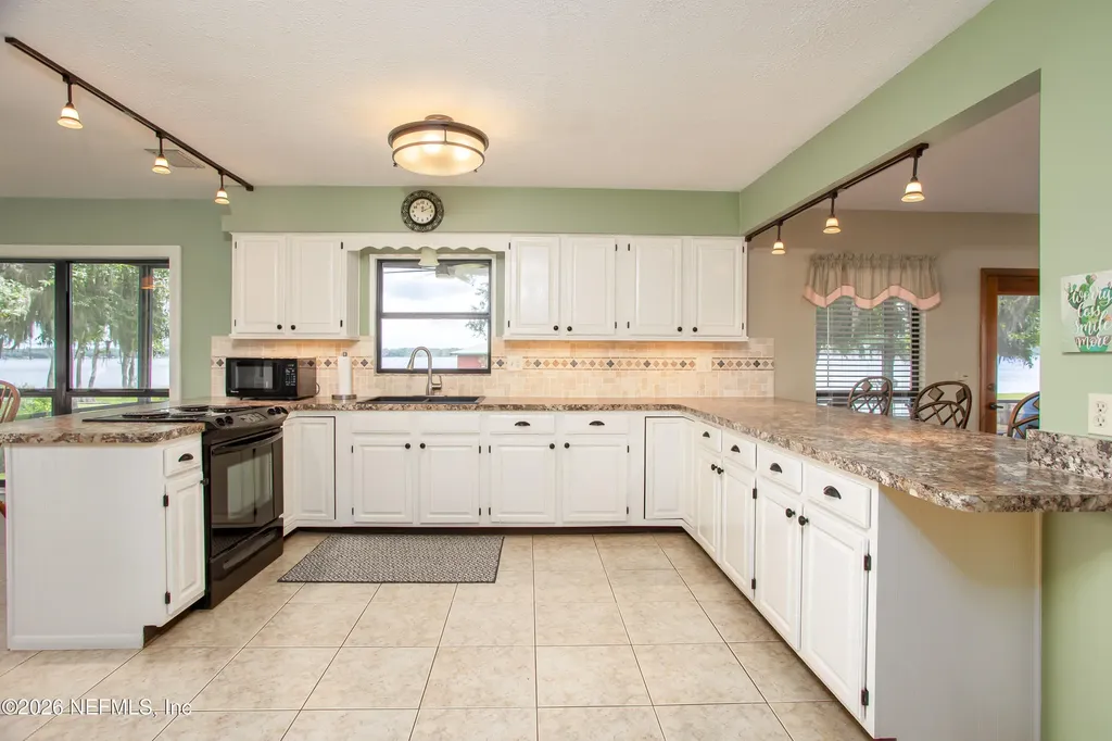 234 Lake Drive Florahome FL 32140