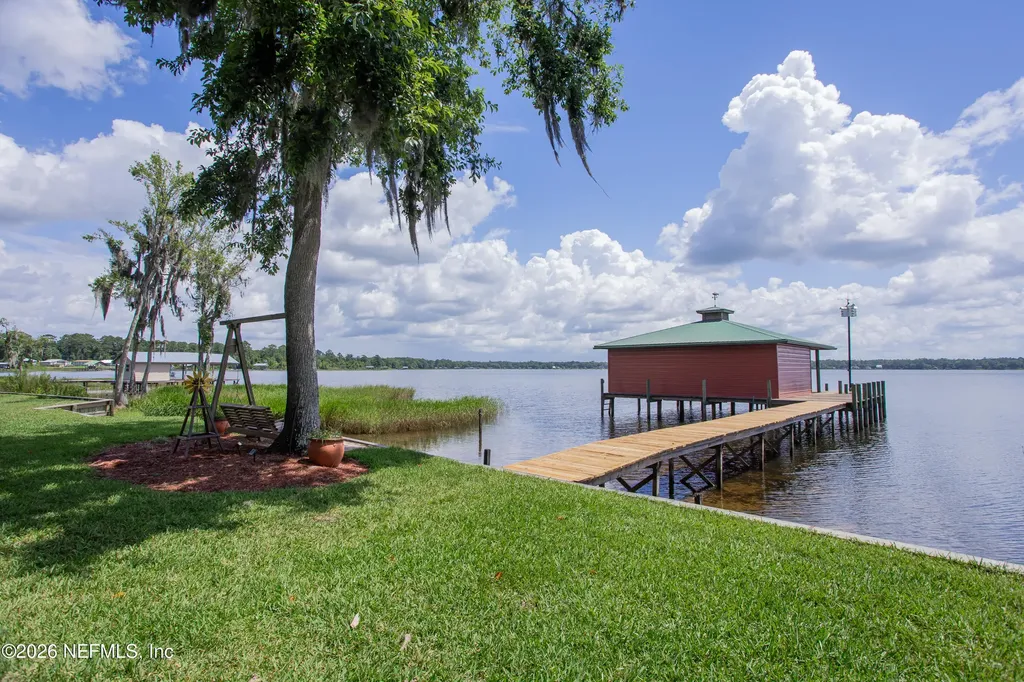 234 Lake Drive Florahome FL 32140