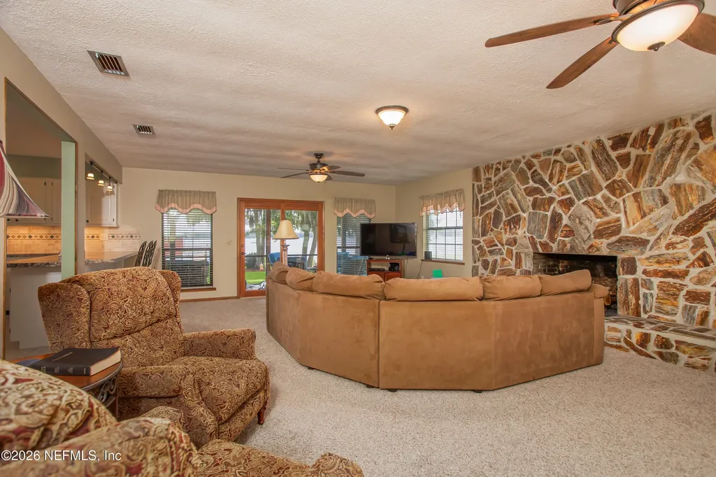 234 Lake Drive Florahome FL 32140