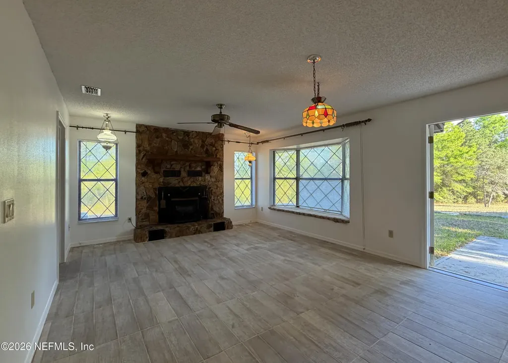121 Serena Circle Melrose FL 32666
