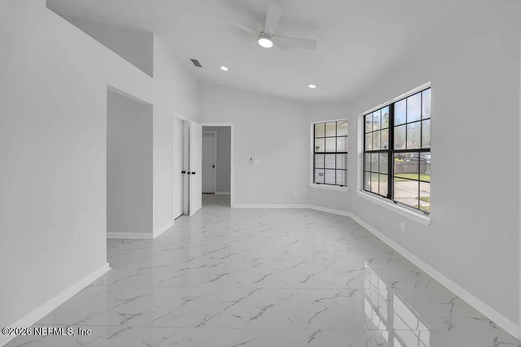 3861 Winter Berry Road E Jacksonville FL 32210