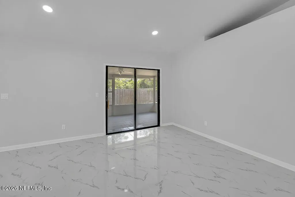 3861 Winter Berry Road E Jacksonville FL 32210