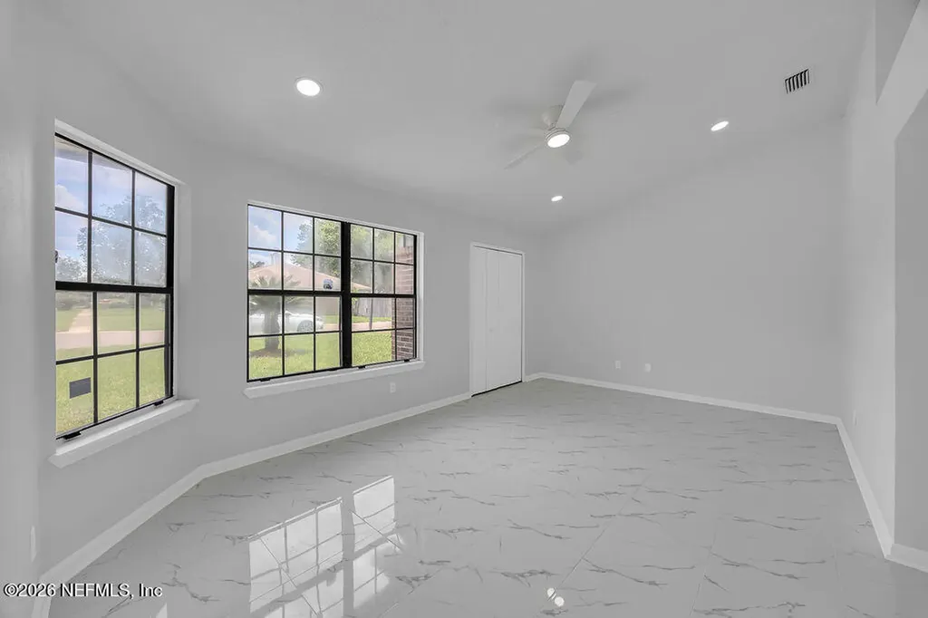 3861 Winter Berry Road E Jacksonville FL 32210