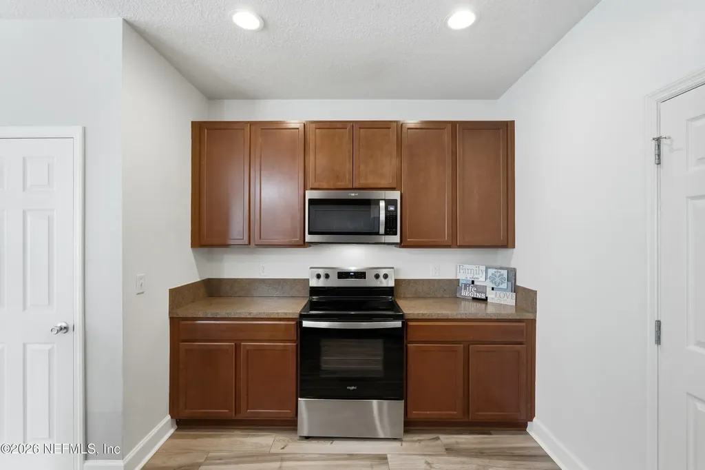 5988 Bartram Village Drive Jacksonville FL 32258