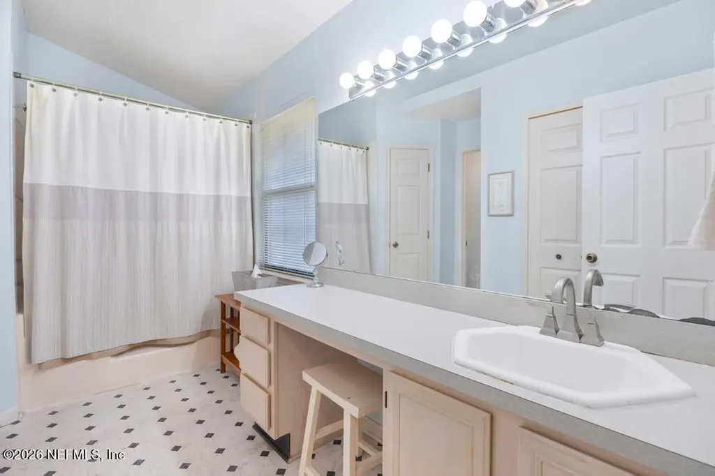 7594 Baymeadows Circle W Jacksonville FL 32256