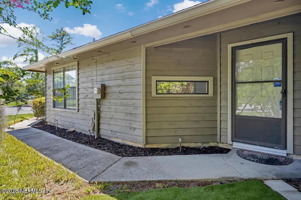 7594 Baymeadows Circle W Jacksonville FL 32256