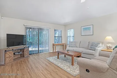 7594 Baymeadows Circle W Jacksonville FL 32256