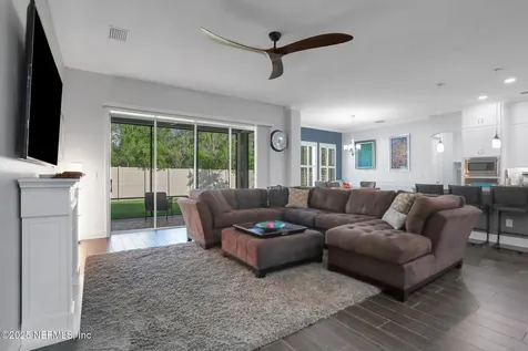 195 Manor Lane St. Johns FL 32259