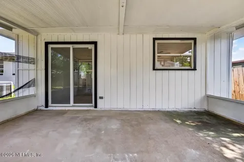 6326 Regiment Drive Jacksonville FL 32277
