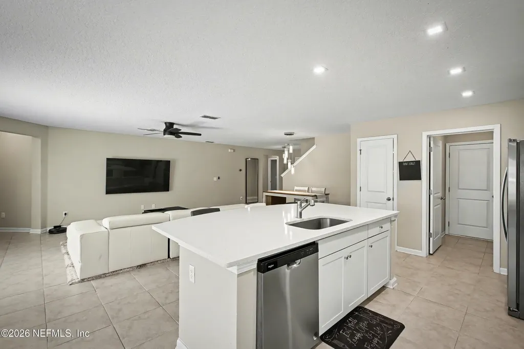 4948 Big Pine Drive Jacksonville FL 32218