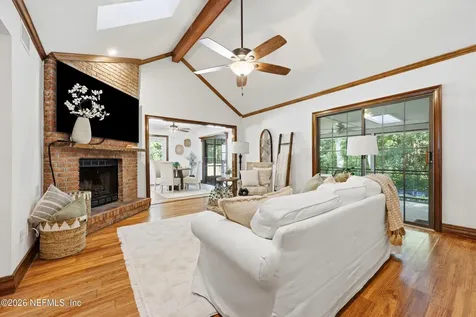 4457 Barrington Oaks Drive Jacksonville FL 32257