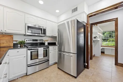 4457 Barrington Oaks Drive Jacksonville FL 32257