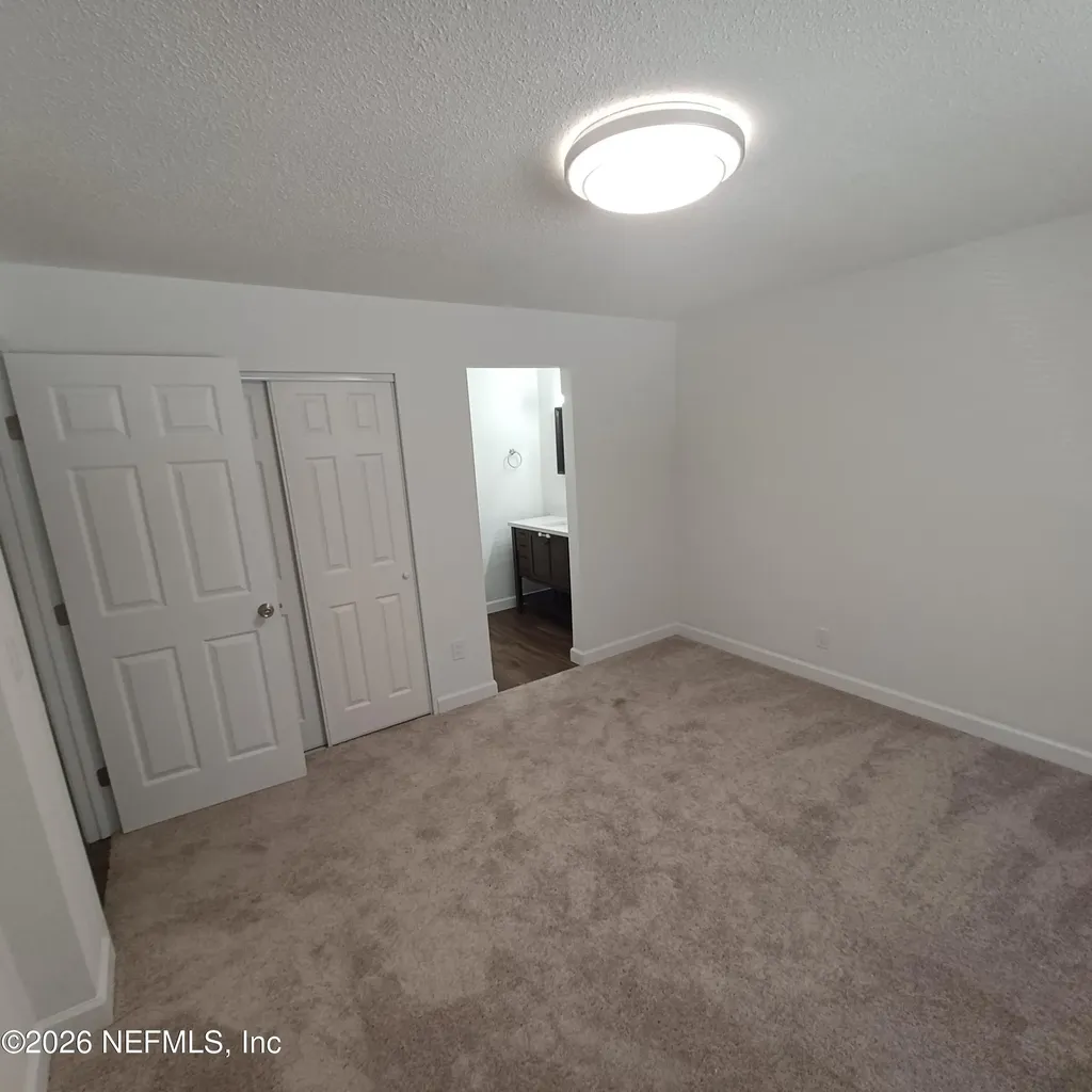 3918 La Mirada Drive N Jacksonville FL 32217