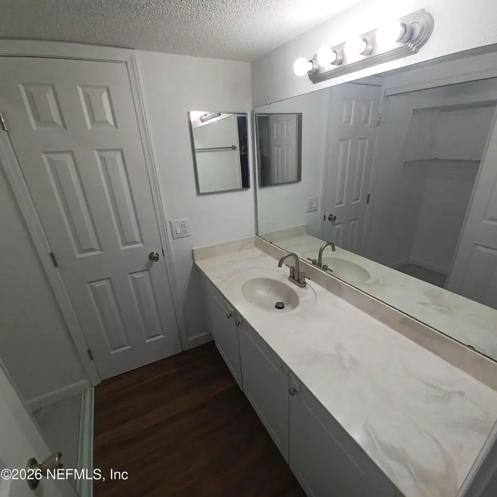 3918 La Mirada Drive N Jacksonville FL 32217