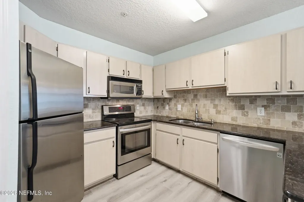 1701 The Greens Way Jacksonville Beach FL 32250