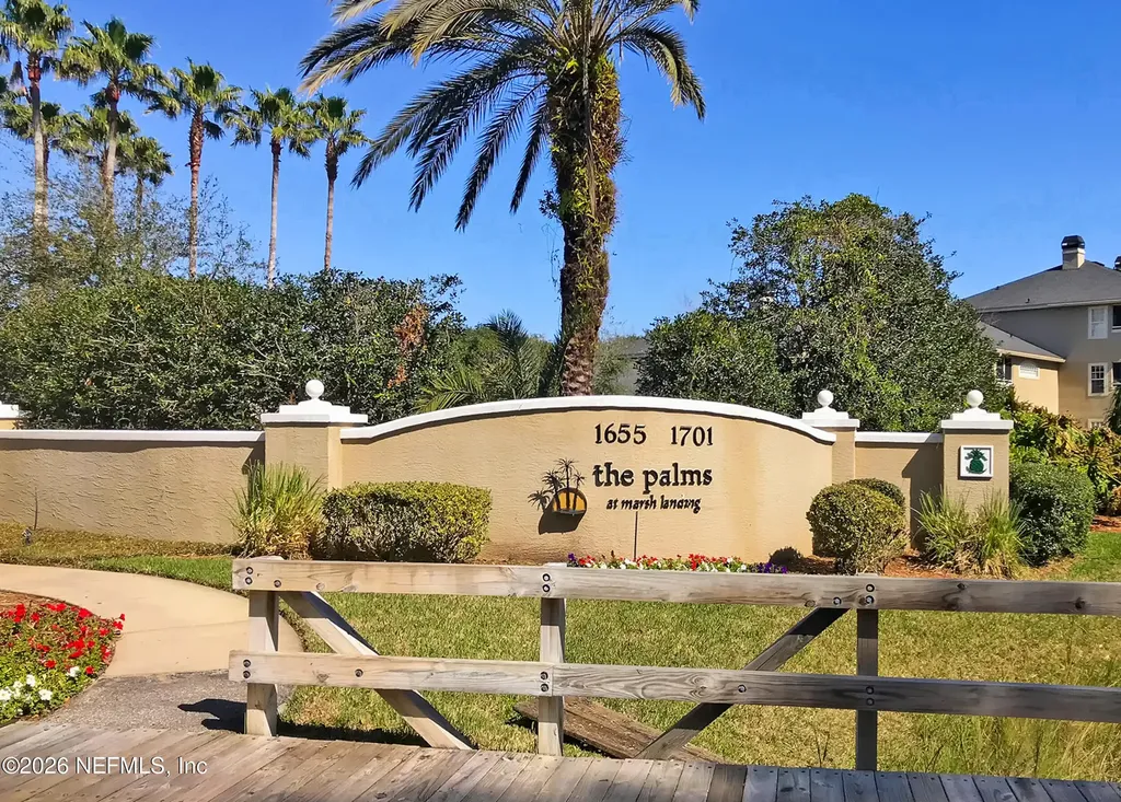 1701 The Greens Way Jacksonville Beach FL 32250