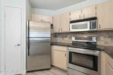 1701 The Greens Way Jacksonville Beach FL 32250