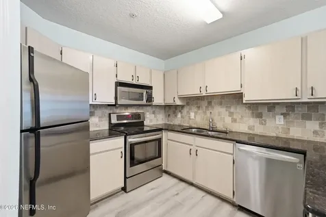 1701 The Greens Way Jacksonville Beach FL 32250