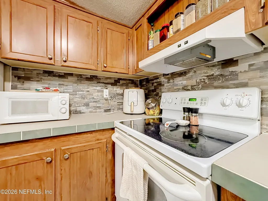 24390 NE 127th Ave Avenue Fort Mccoy FL 32134
