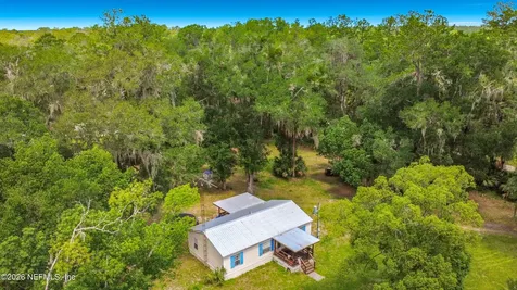 24390 NE 127th Ave Avenue Fort Mccoy FL 32134