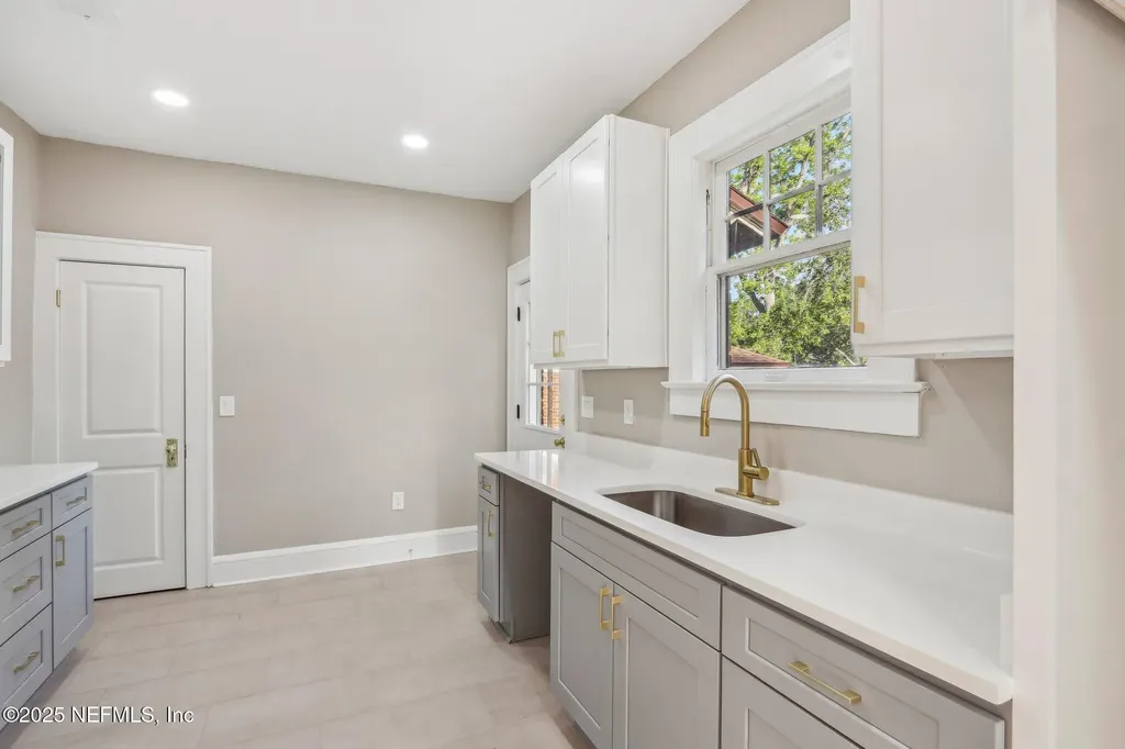 2939 Remington Street Jacksonville FL 32205