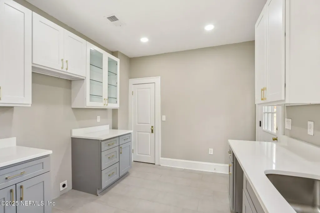 2939 Remington Street Jacksonville FL 32205