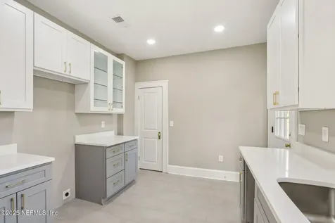 2939 Remington Street Jacksonville FL 32205