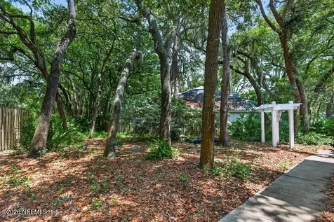 2019 Village Lane Fernandina Beach FL 32034