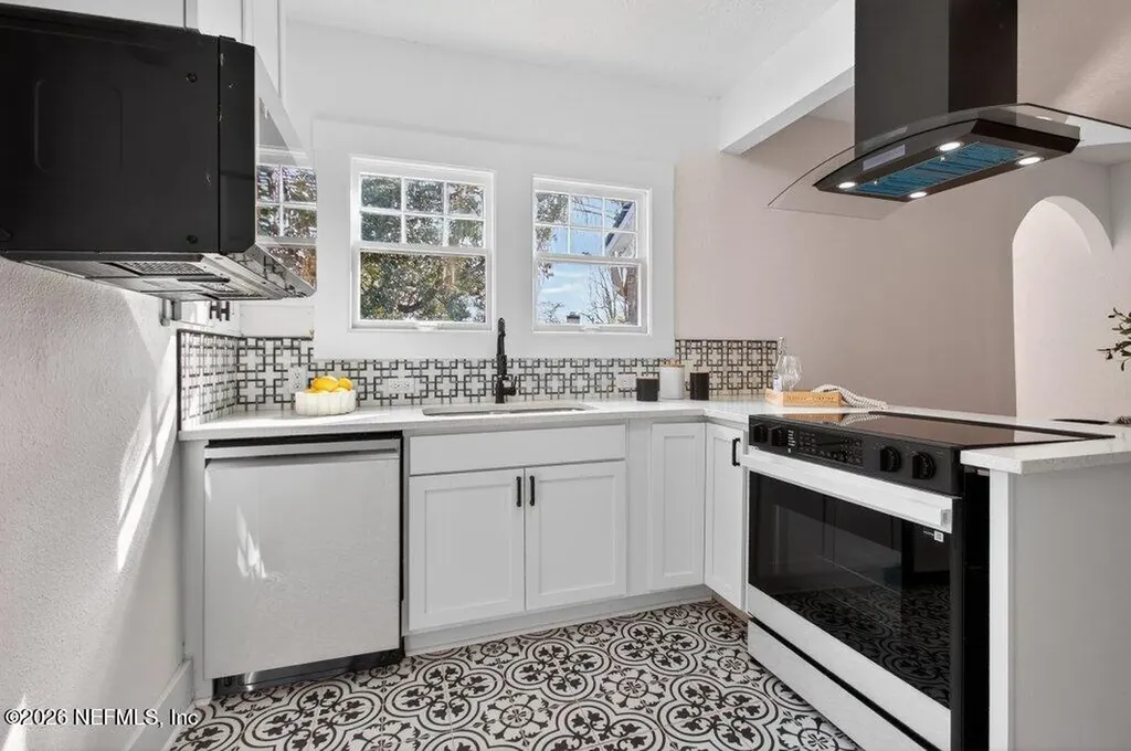 2963 Remington Street Jacksonville FL 32205