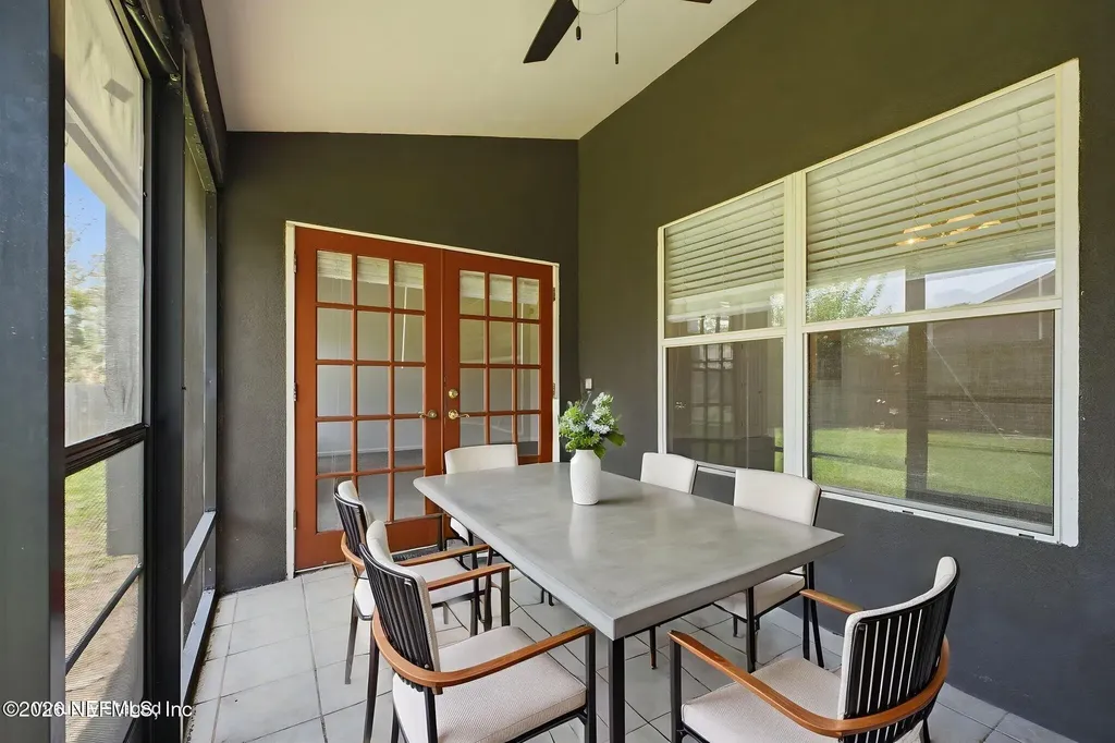 6112 Winding Bridge Drive Jacksonville FL 32277