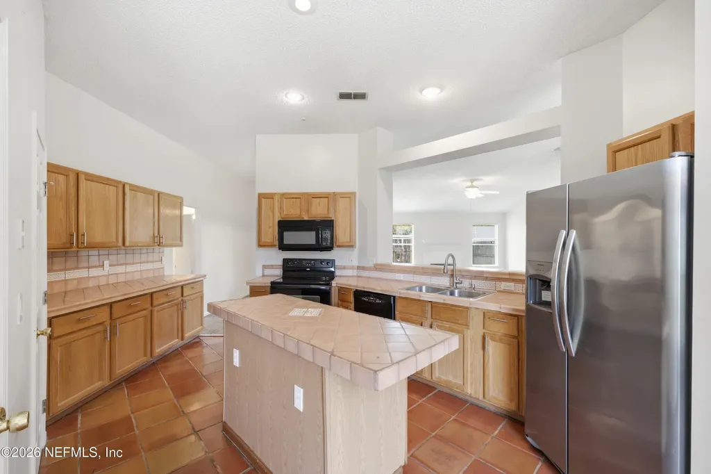 6112 Winding Bridge Drive Jacksonville FL 32277