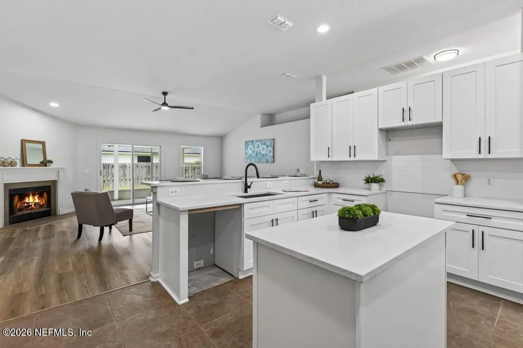 4180 Chelsea Harbor Drive W Jacksonville FL 32224
