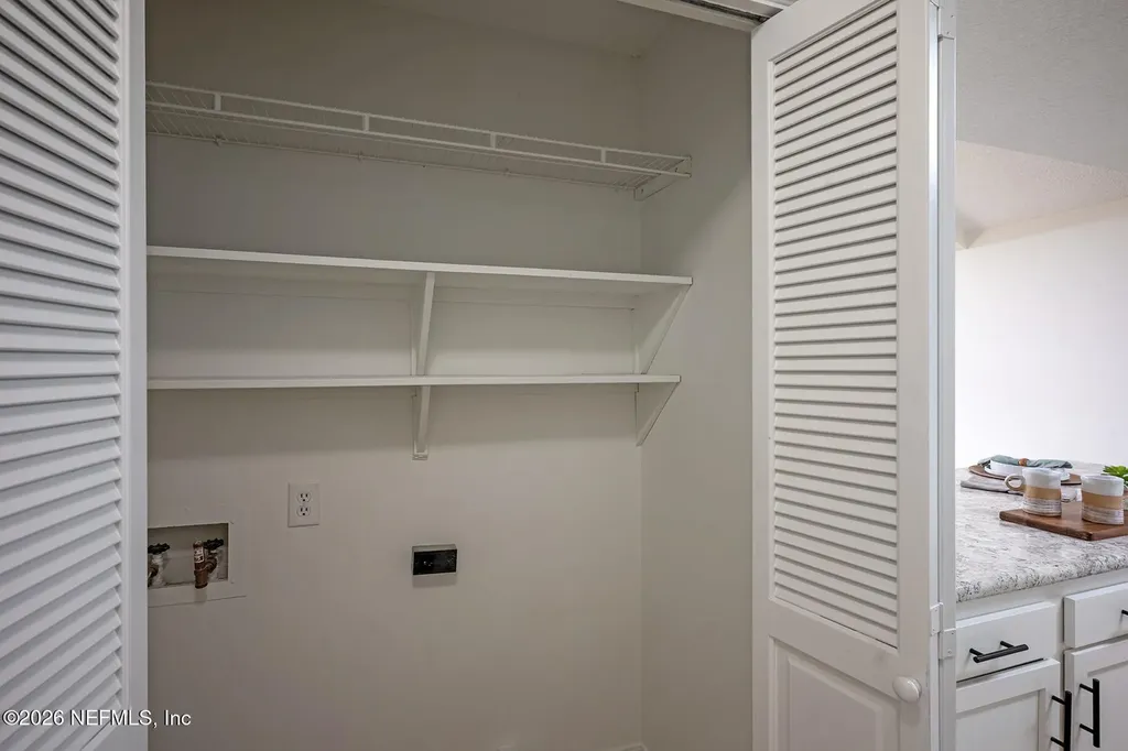 1709 Memory Lane Jacksonville FL 32210